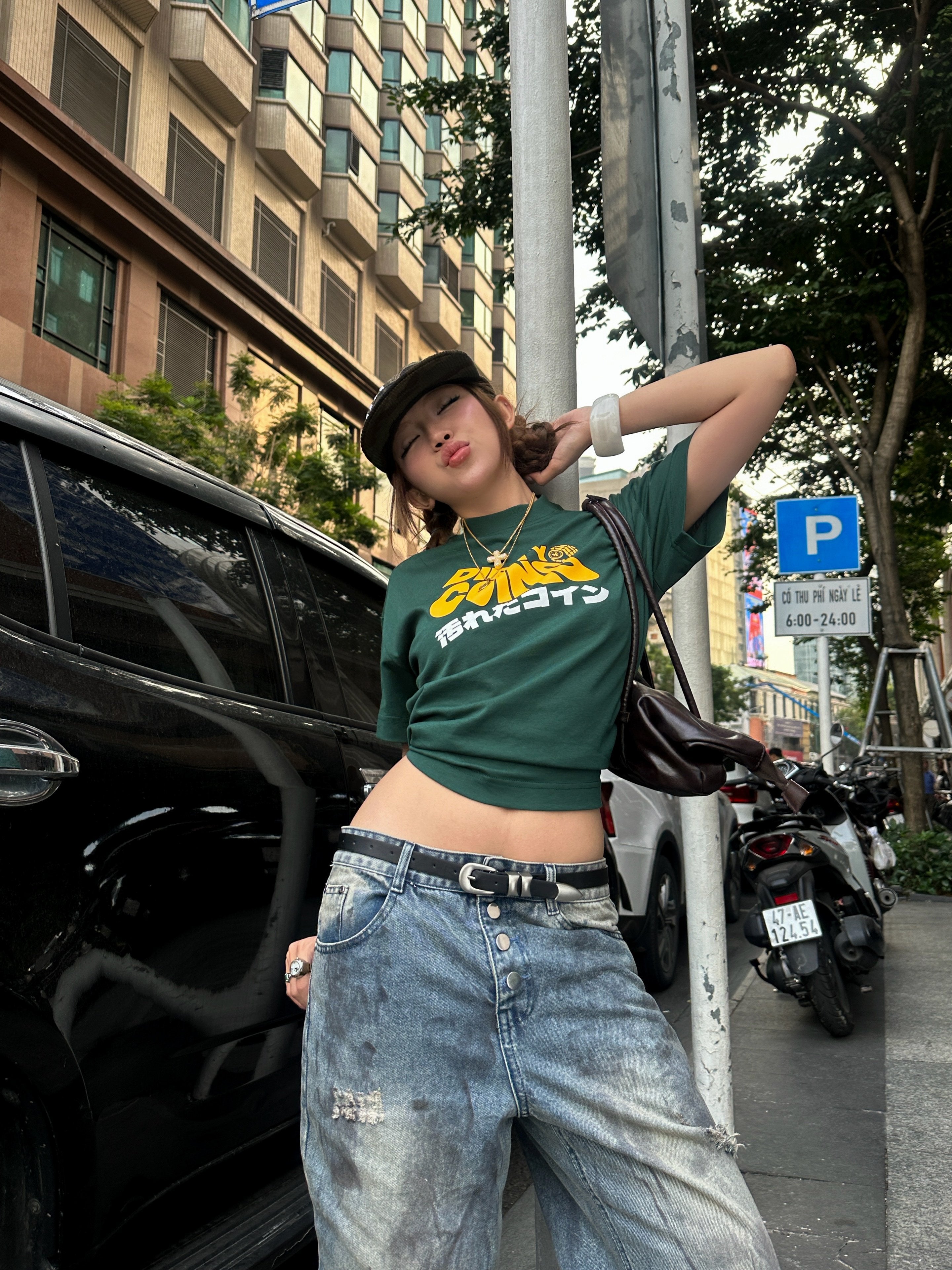DC Wavy Logo Regular Boxy T-shirt