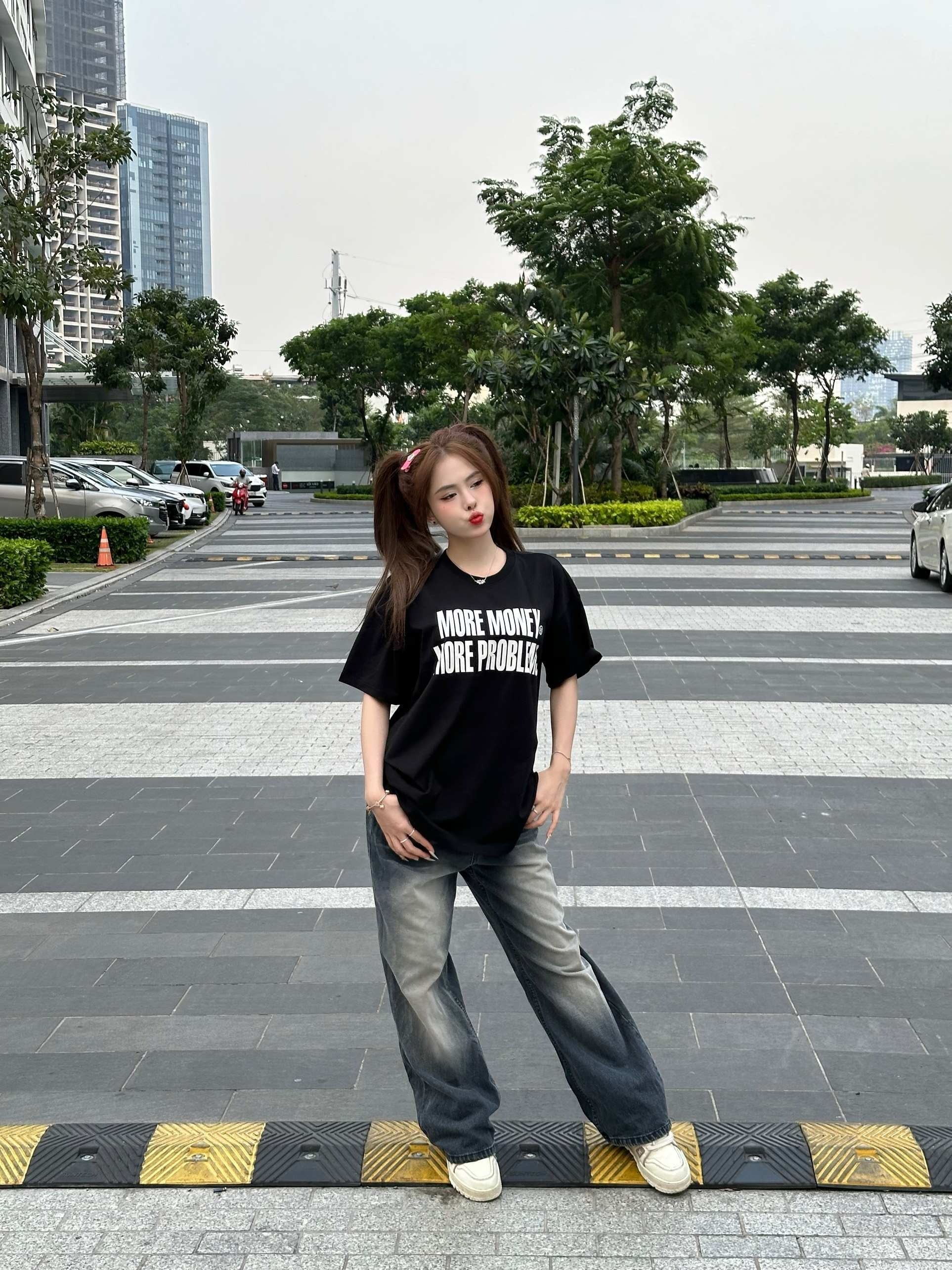 More Money More Problems T-shirt - Black