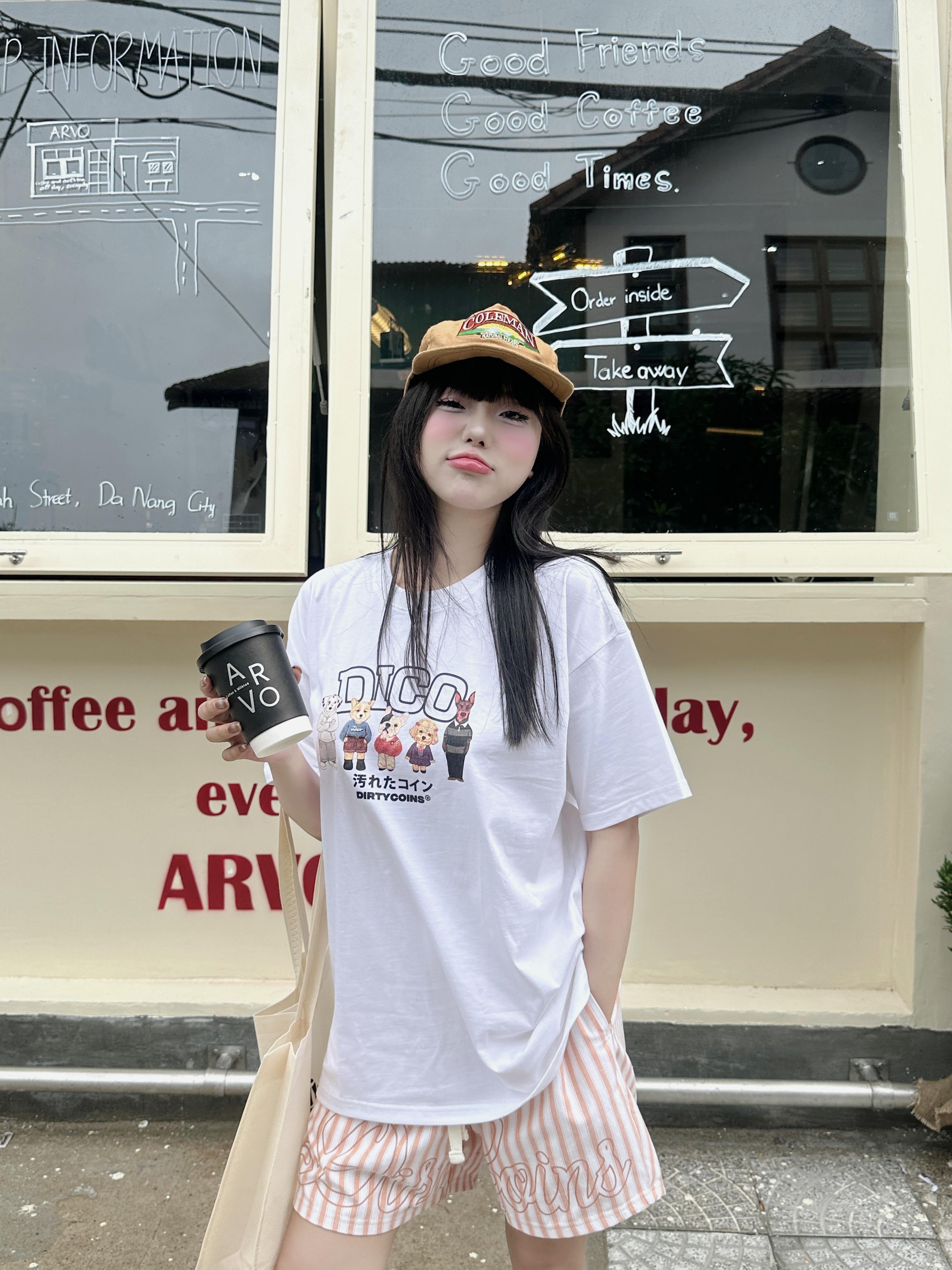 Dico Puppies Hangouts T-shirt