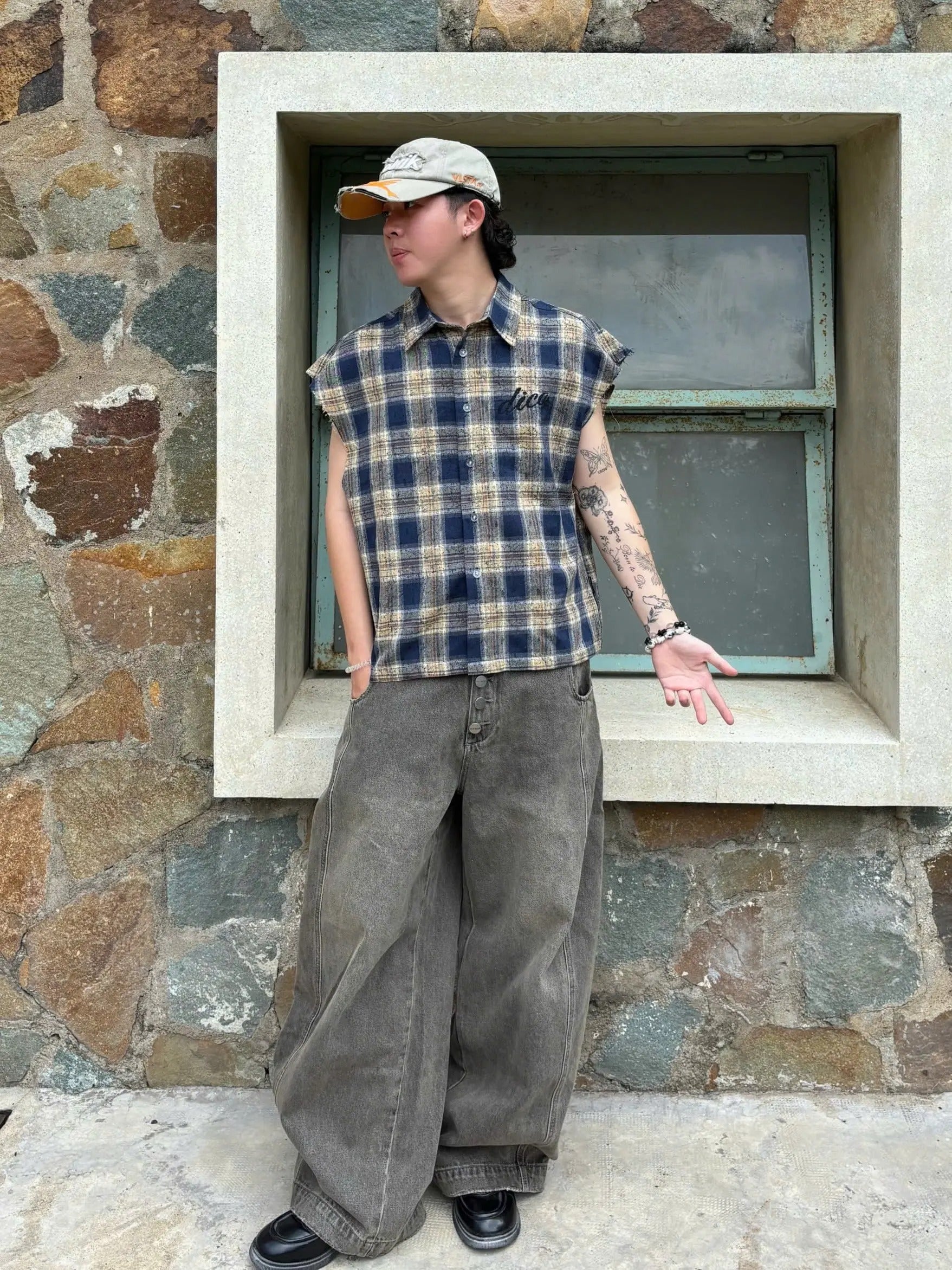 Dico Star Embroidery Sleeveless Flannel Navy Sand