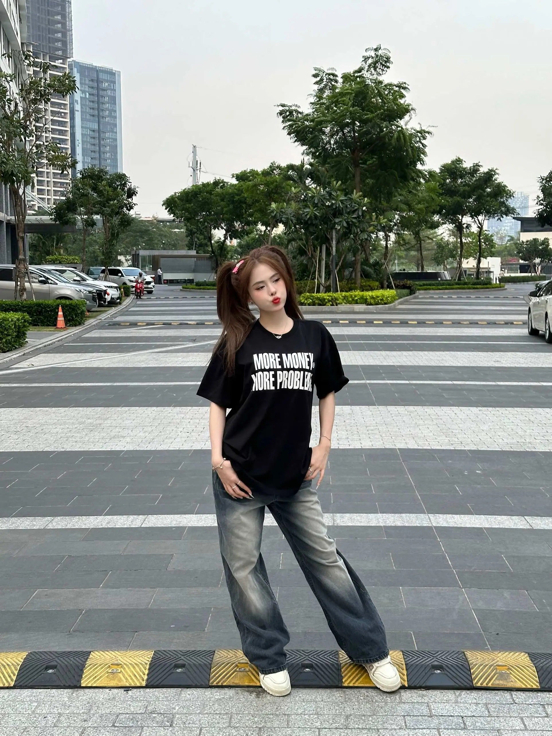More Money More Problems T-shirt - Black