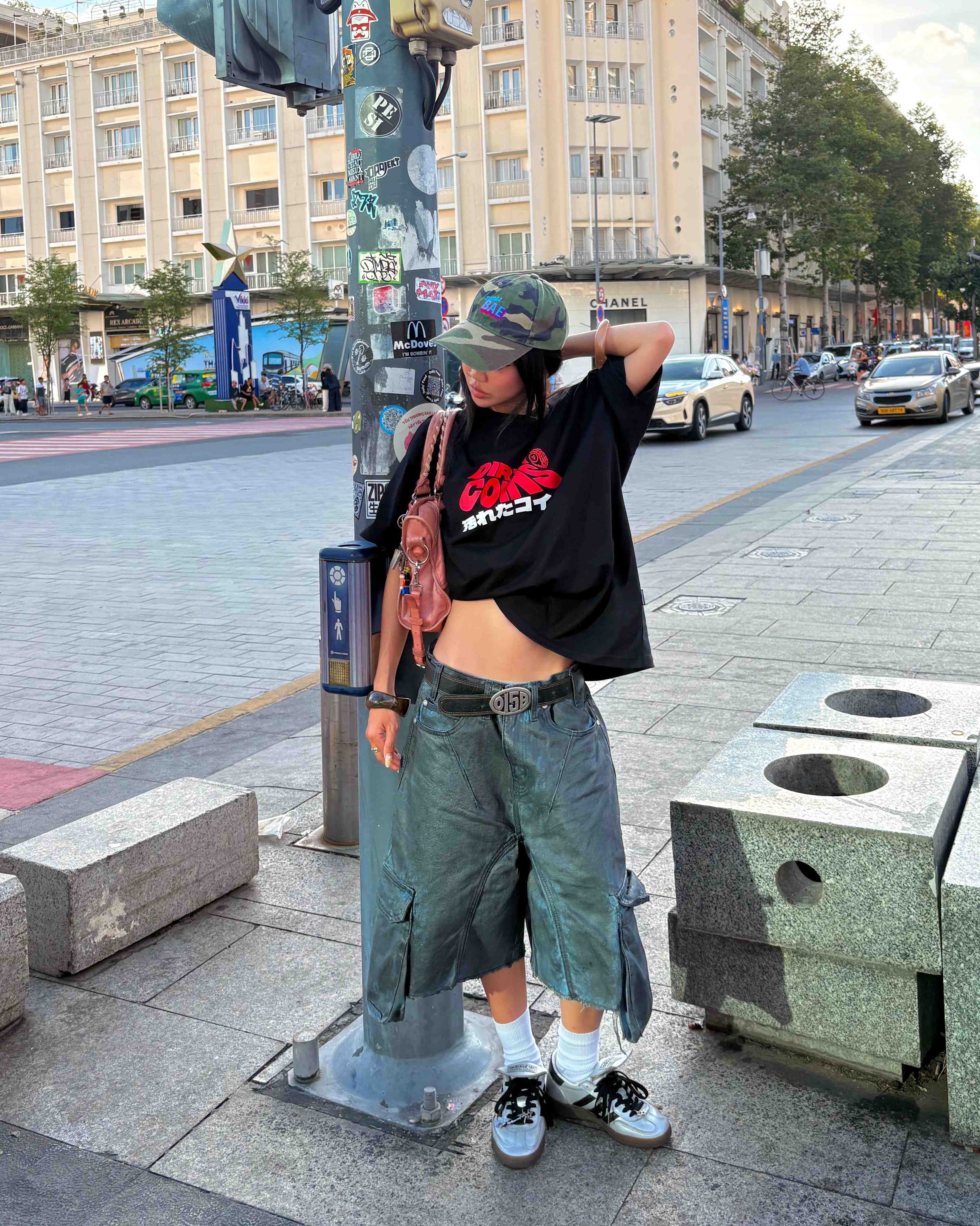 DirtyCoins Wavy Logo T-Shirt