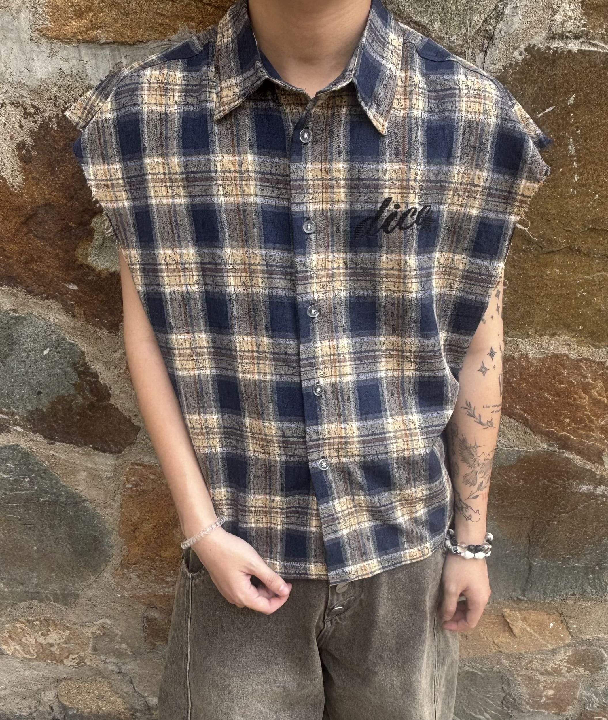 Dico Star Embroidery Sleeveless Flannel Navy Sand