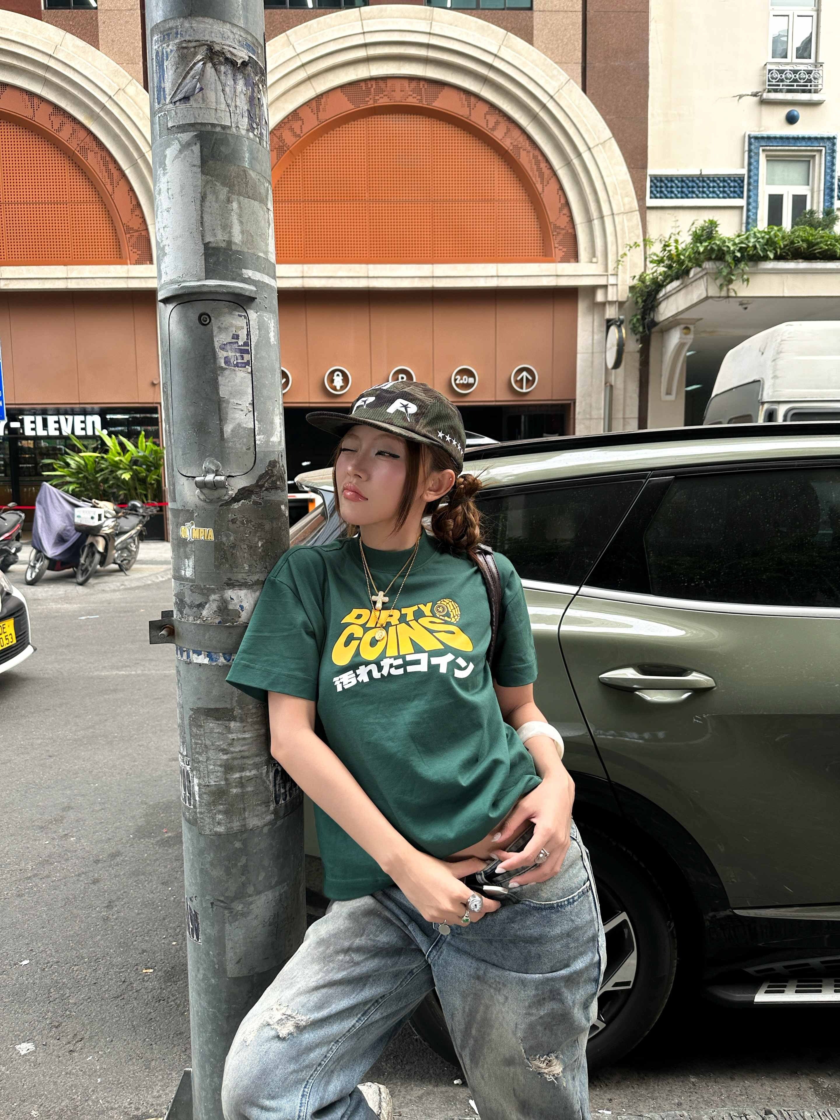 DC Wavy Logo Regular Boxy T-shirt