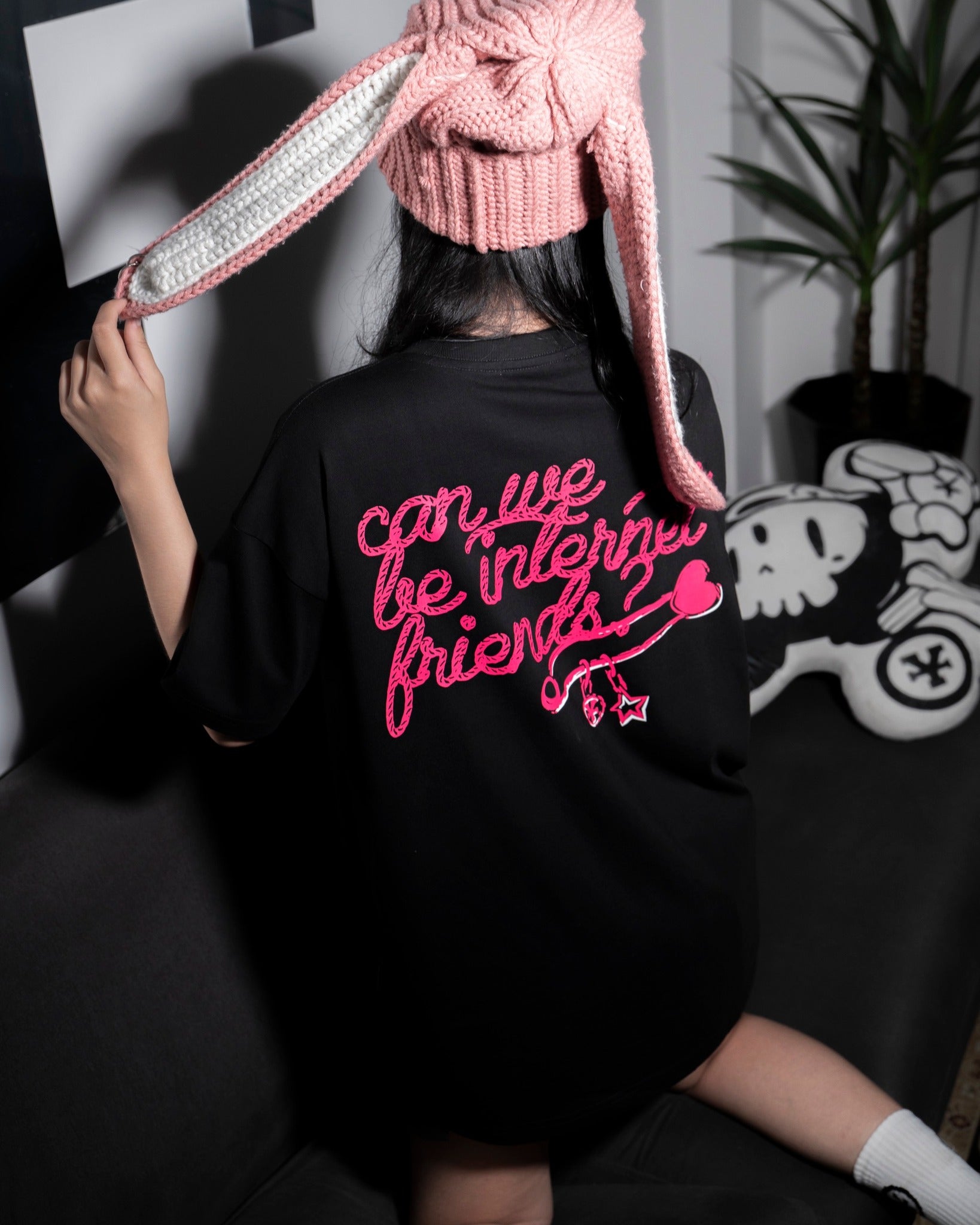 Internet Friends Relaxed T-shirt - Black